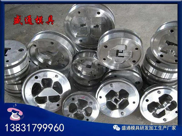 機械加工零部件